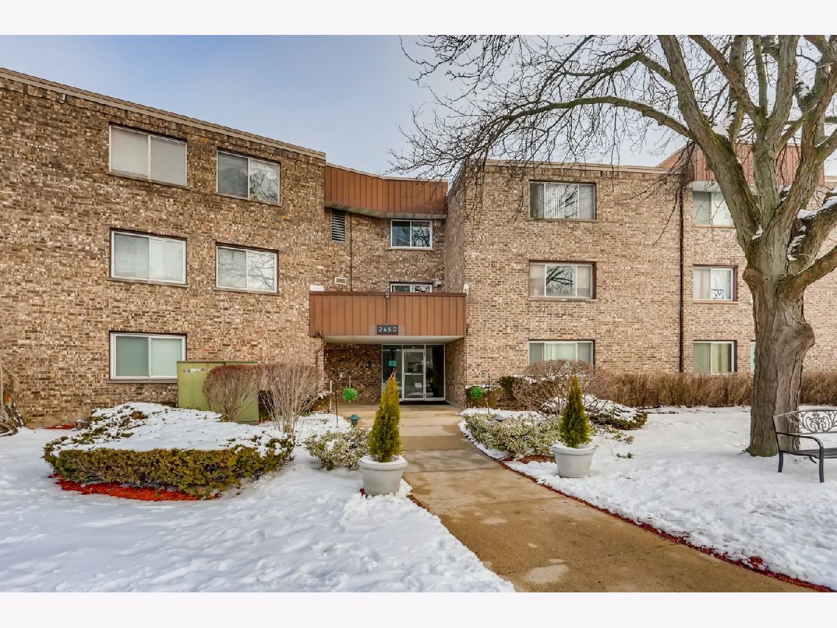 Condominiums Rented Brookwood Rolling Meadows Illinois, 2650 Brookwood Way