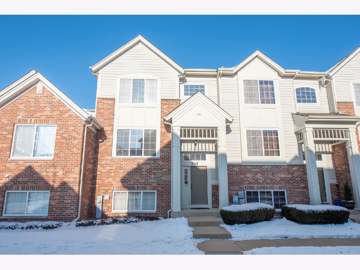 Townhomes & Condos Sold West Ridge Elgin Illinois, 3414 Cameron