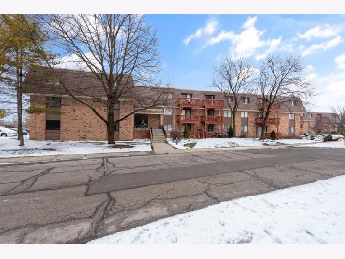 Condominiums Sold Acorn Woods Aurora Illinois, 1925 Tall Oaks