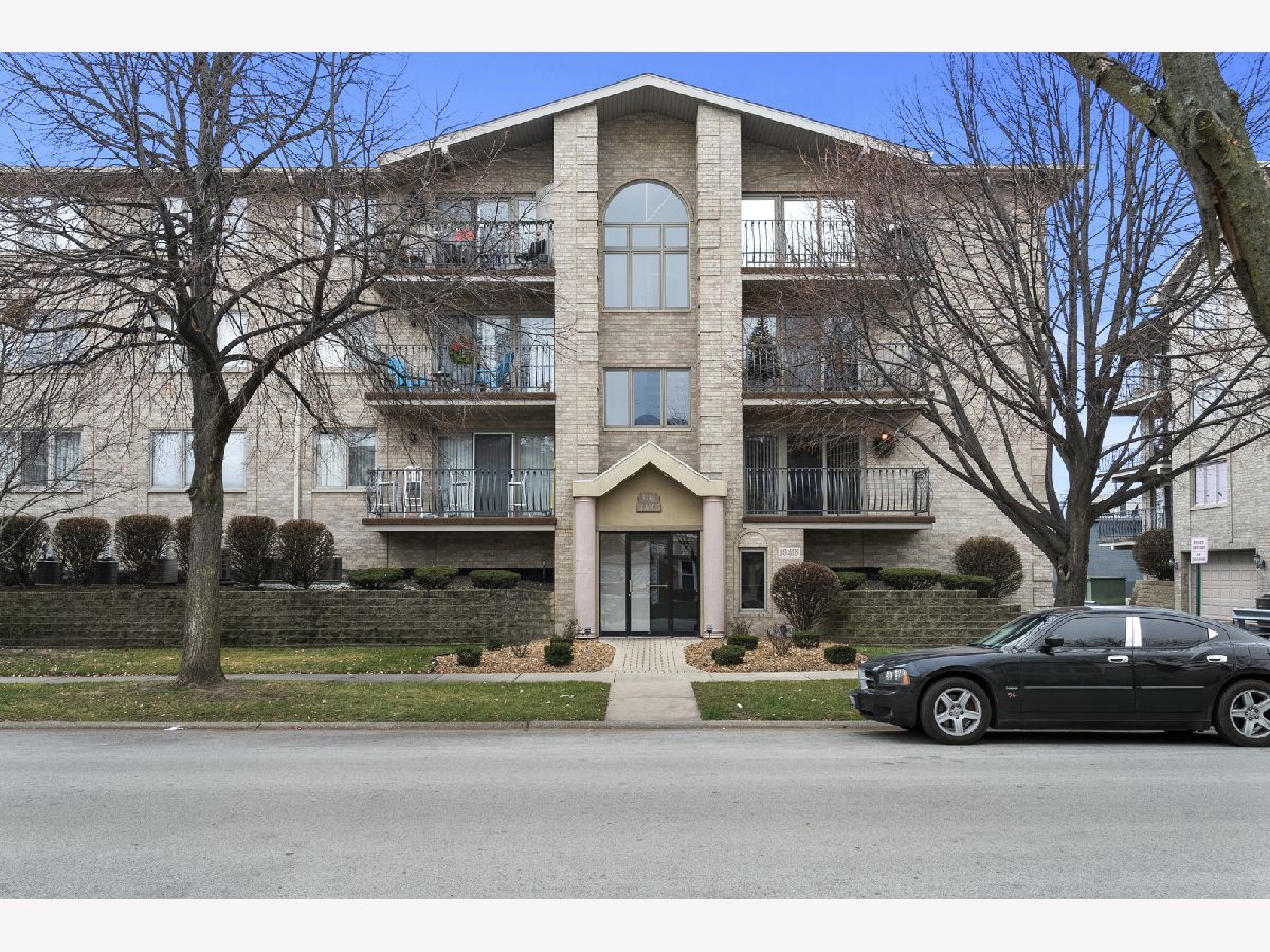 Condominiums Sold Oaks Of Oak Lawn Oak Lawn Illinois, 10418 Keating