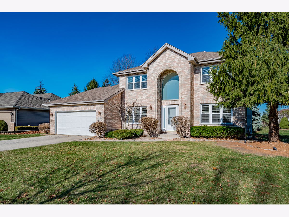 Homes & Condos & Townhomes Sold Broken Arrow Long Bow Lockport Illinois, 16412 Shawnee