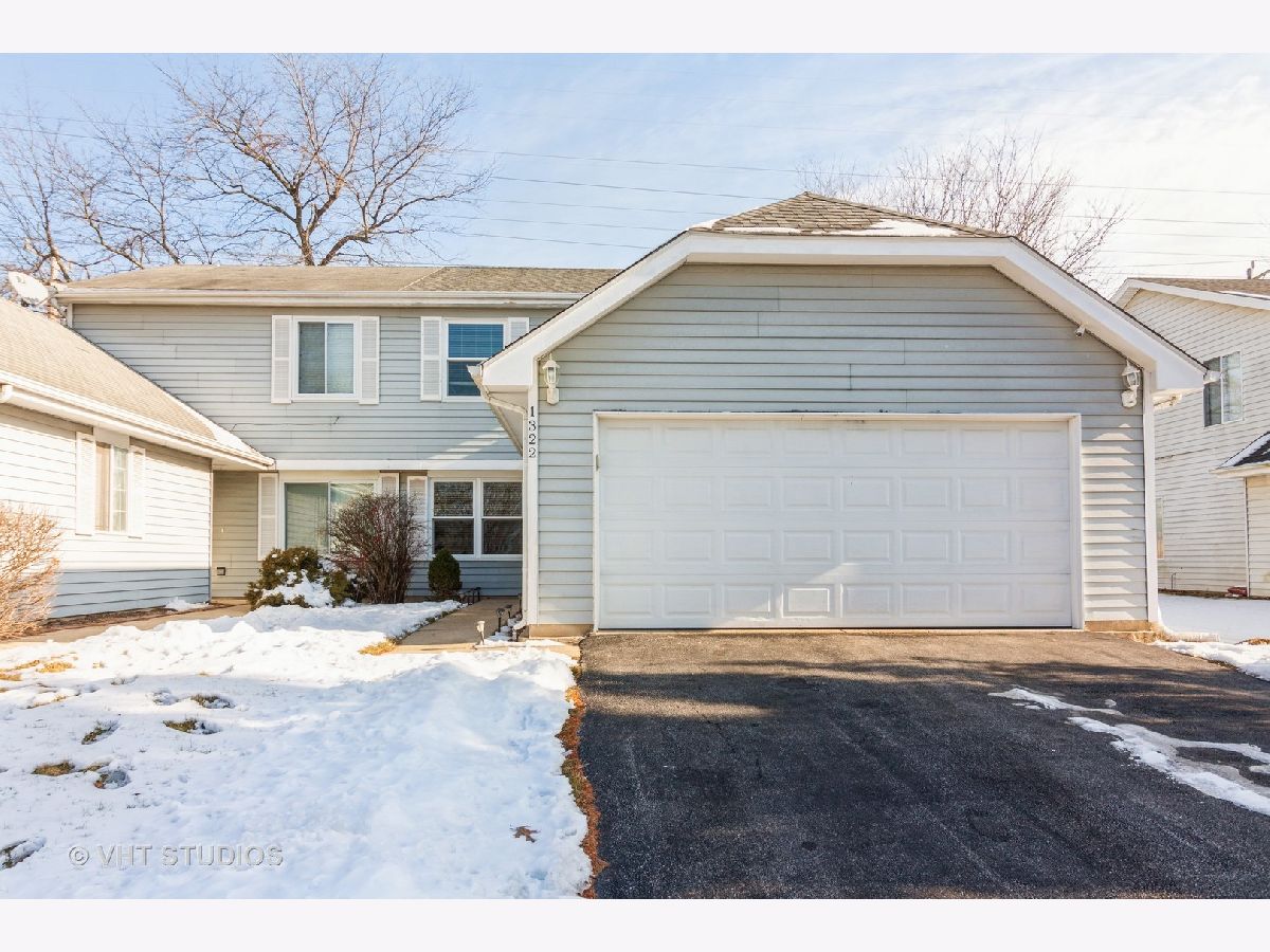 Townhomes Sold Eagle Trace Aurora Illinois, 1322 Andover