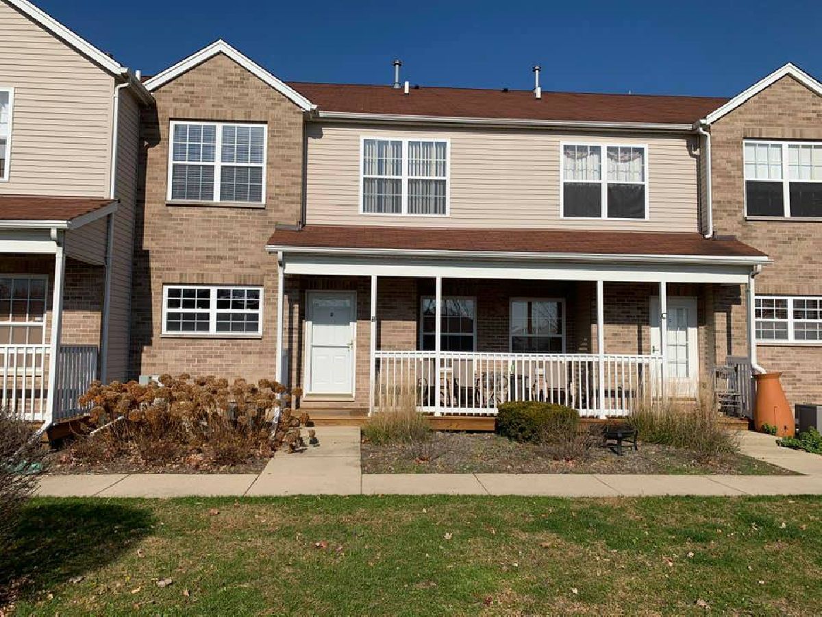 Condominiums Rented Stoneshire Condominiums Hampshire Illinois, 100 Maggie