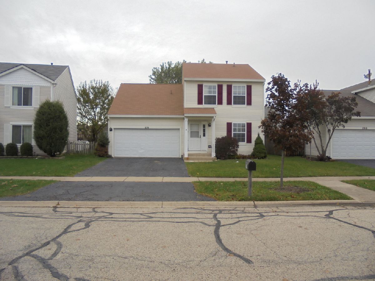 Homes & Townhomes & Condos Rented Bellchase Lake In The Hills Illinois, 270 Bridlewood