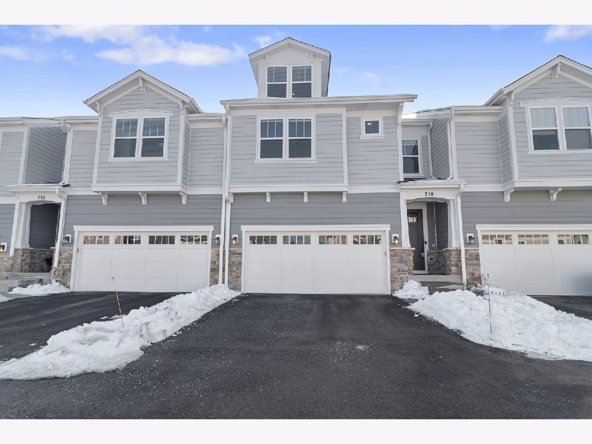 Condos & Townhomes Sold Riverbank Crossing Geneva Illinois, 716 Riverbank