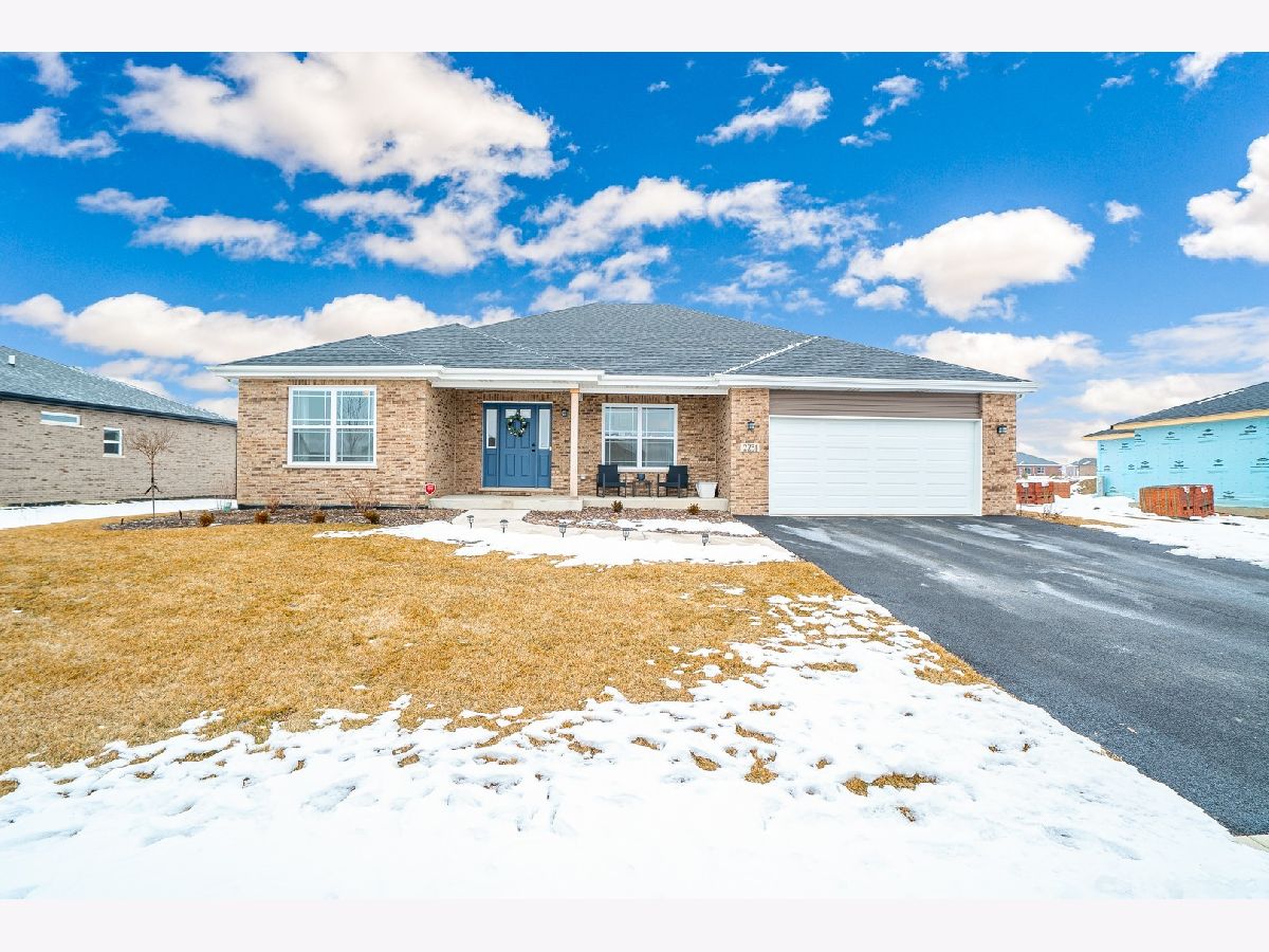 Homes & Condos & Townhomes Sold Sky Harbor New Lenox Illinois, 2231 Runway