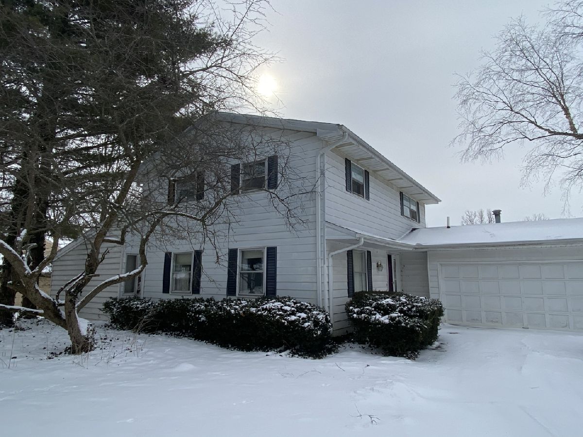 Homes & Condos & Townhomes Sold Aryshire Champaign Illinois, 1904 Peach