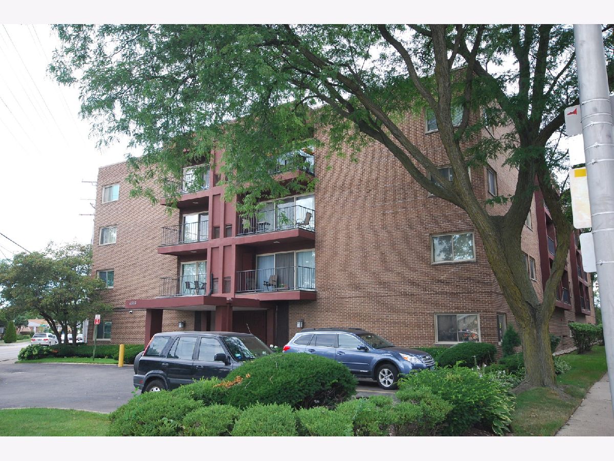 Condos & Townhomes Sold Lincoln Point Skokie Illinois, 4838 Howard