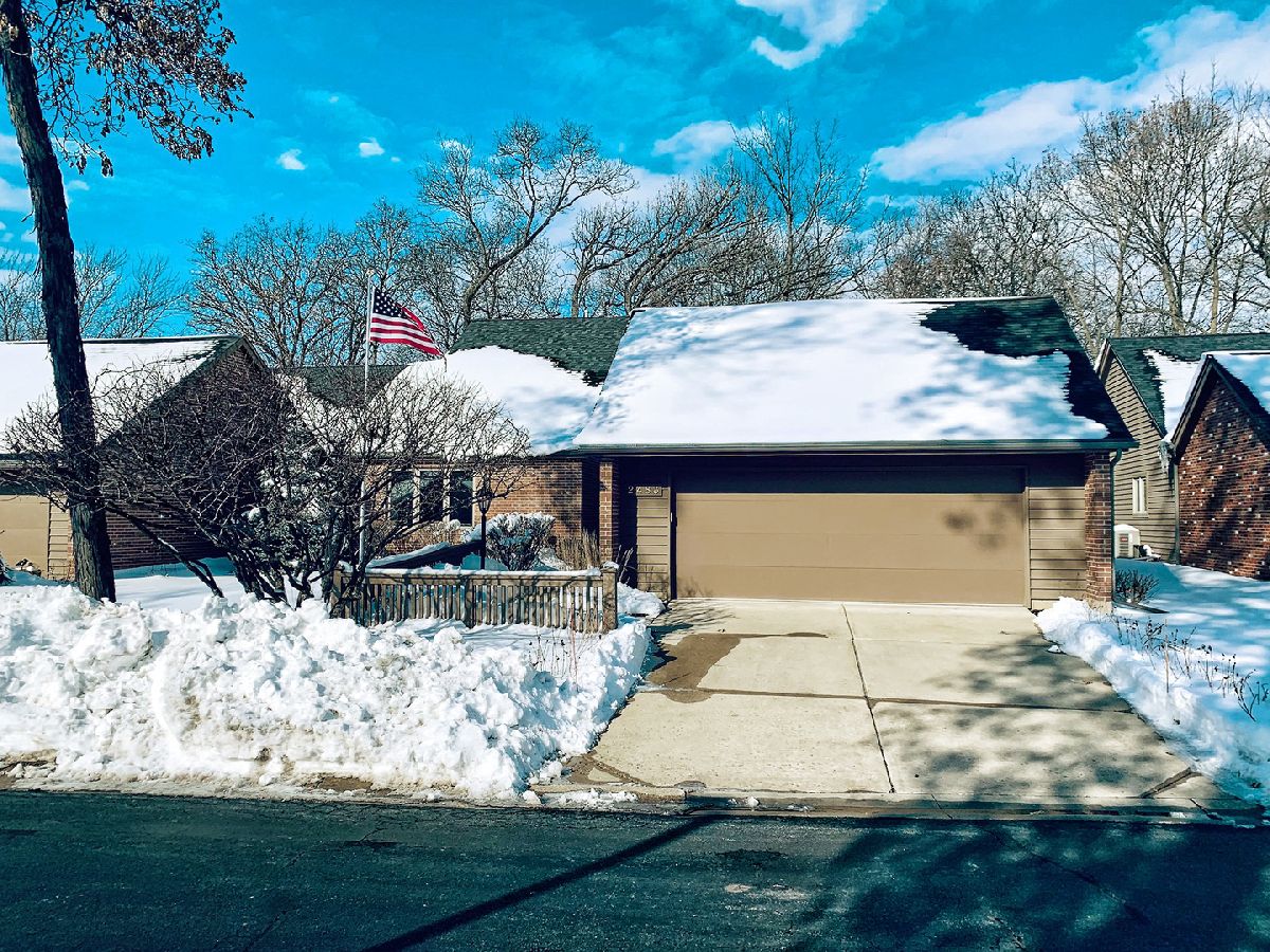 Homes & Townhomes Sold Oaks Club Elgin Illinois, 2483 Tall Oaks