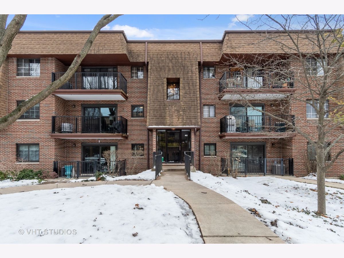 Condominiums Sold Duane Street Condos Glen Ellyn Illinois, 410 Melrose