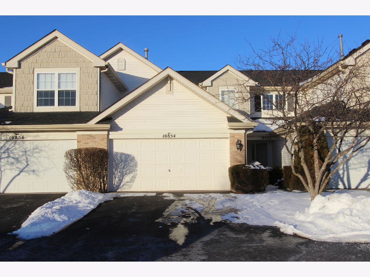 Townhomes Sold The Townes Of Wing Pointe Huntley Illinois, 10854 Cape Cod