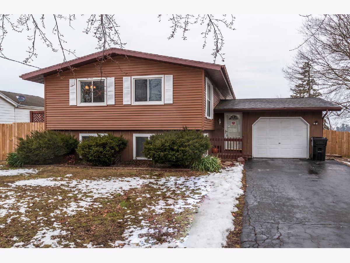  Sold Shirley Illinois, 10674 Lafayette
