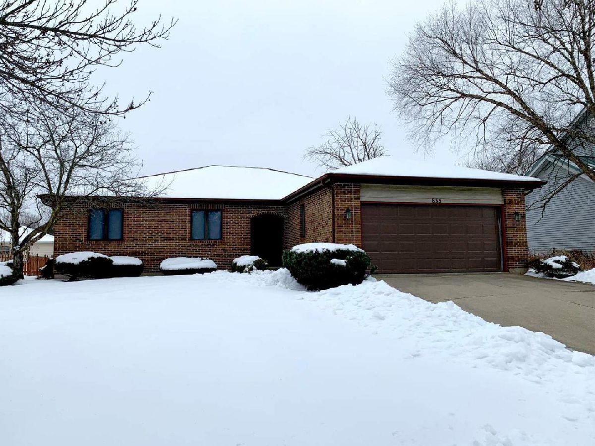 Homes Sold Gingerbrook Bartlett Illinois, 833 Francine