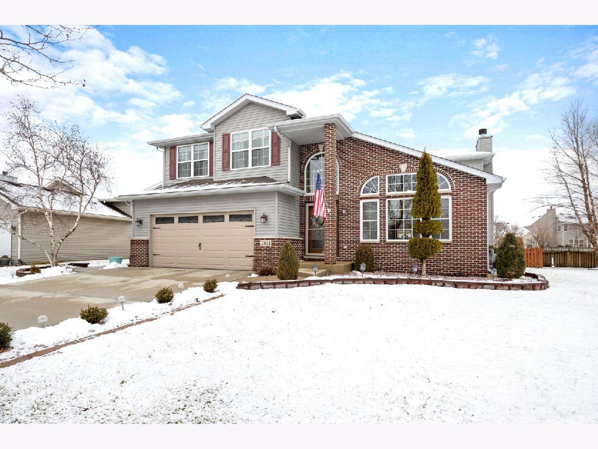 Homes Sold Stone Creek Joliet Illinois, 2811 Stone Creek