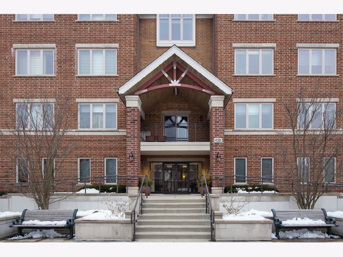 Condominiums Sold Lincolnshire Place Lincolnshire Illinois, 450 Village Green
