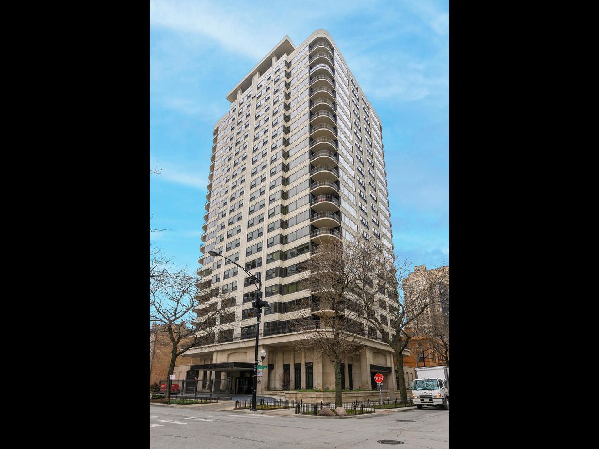 Condominiums Sold Warwick Chicago Illinois, 1501 State