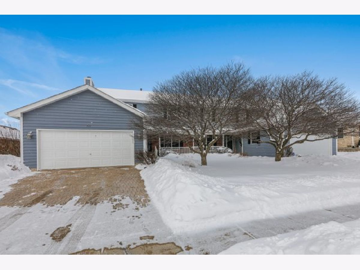 Homes & Condos & Townhomes Sold Prairie View Hinckley Illinois, 721 Meadow