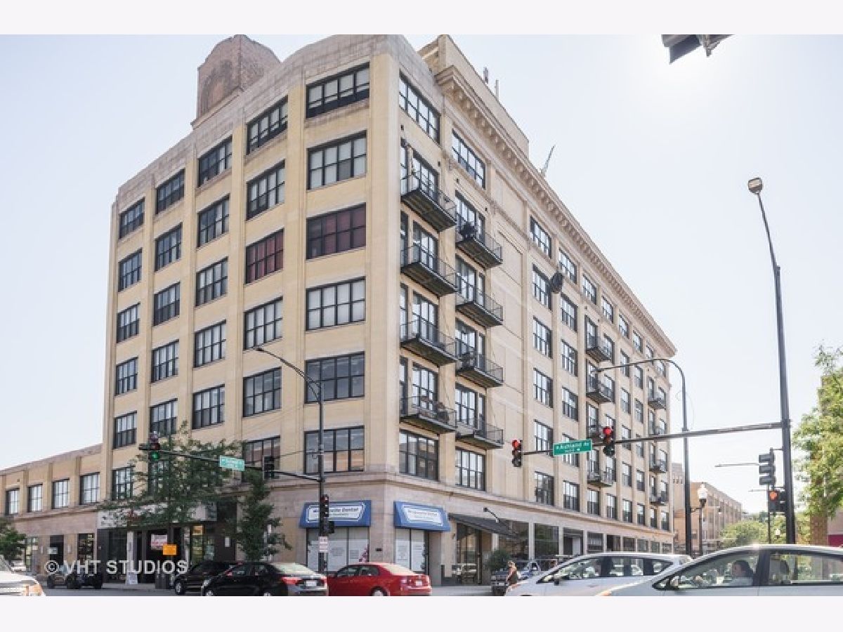 Condominiums Sold Tower Lofts Chicago Illinois, 1601 School