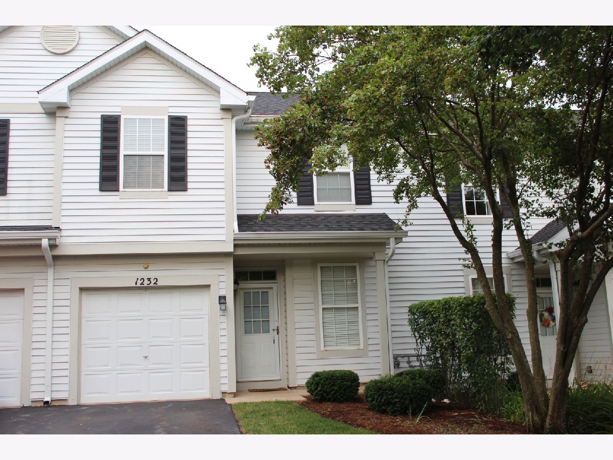Townhomes Rented Estes Park Naperville Illinois, 1232 Denver