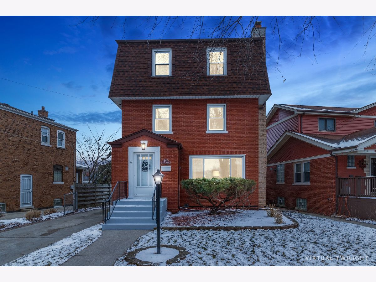 Homes Sold Circle Park Evergreen Park Illinois, 9719 Homan
