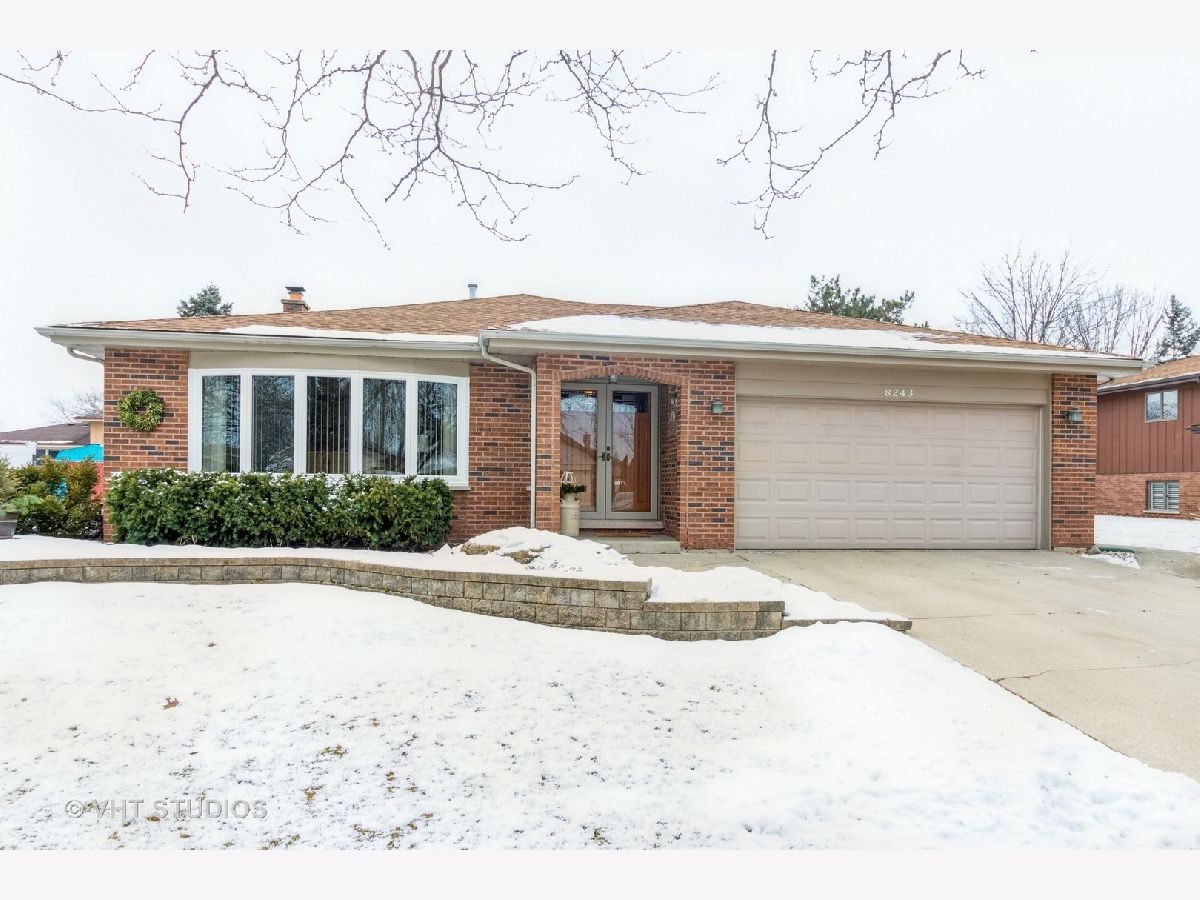 Homes Sold Tanbark Tinley Park Illinois, 8243 164th