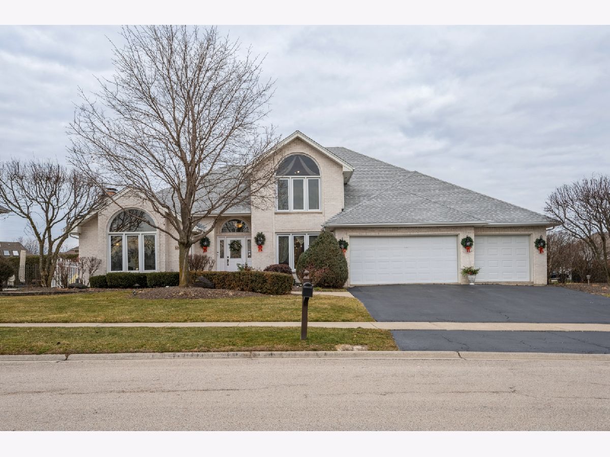 Homes Sold Somerglen Orland Park Illinois, 10900 Royal Glen