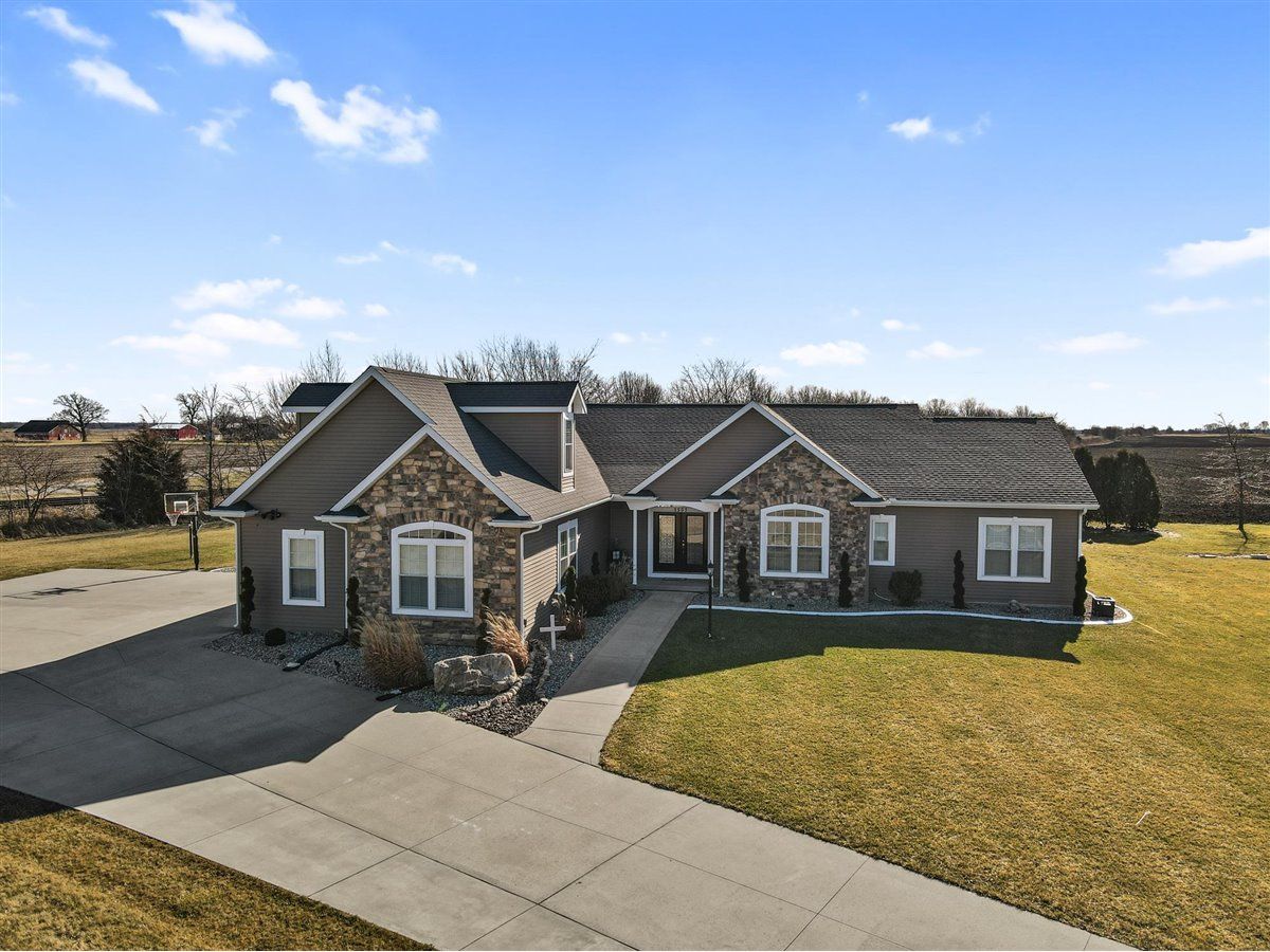 Homes Sold Wiltshire Estates St Joseph Illinois, 1507 Nottingham