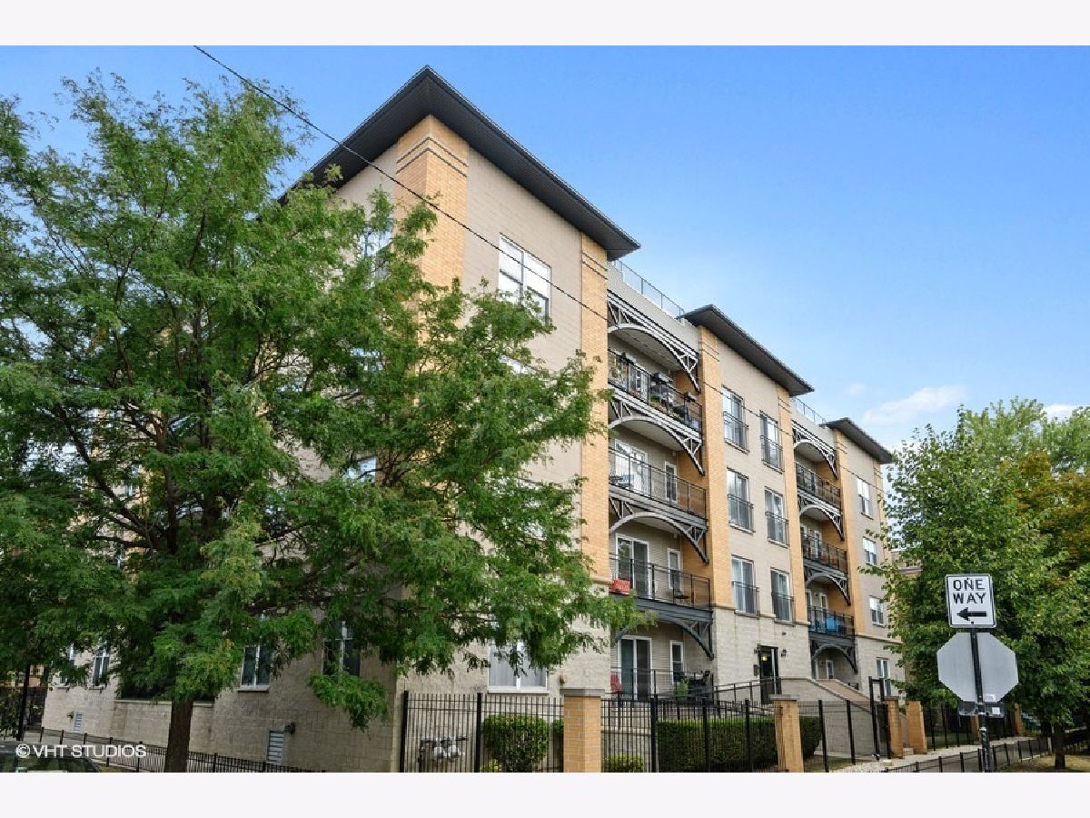 Condominiums Sold Cortland Towers Chicago Illinois, 2720 Cortland