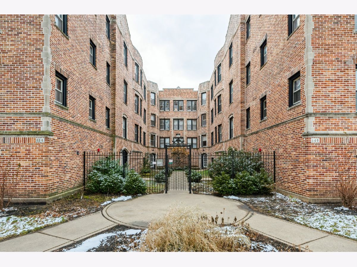 Condominiums Sold The Saxony Evanston Illinois, 136 Clyde