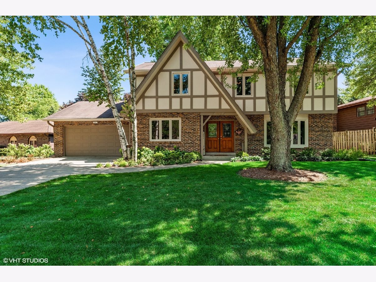 Homes Sold Regency Estates Libertyville Illinois, 1017 Golf