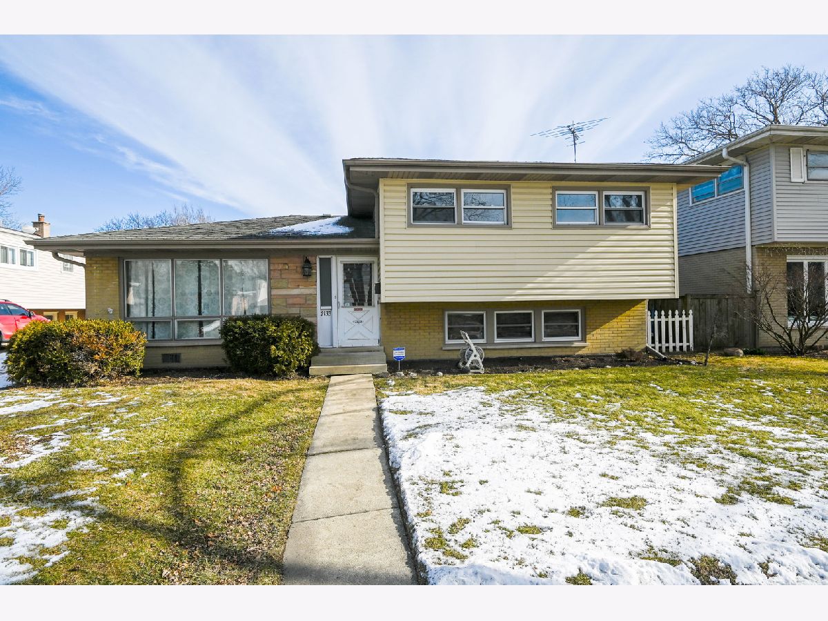 Homes & Townhomes Sold Lake Opeka Des Plaines Illinois, 2133 Westview