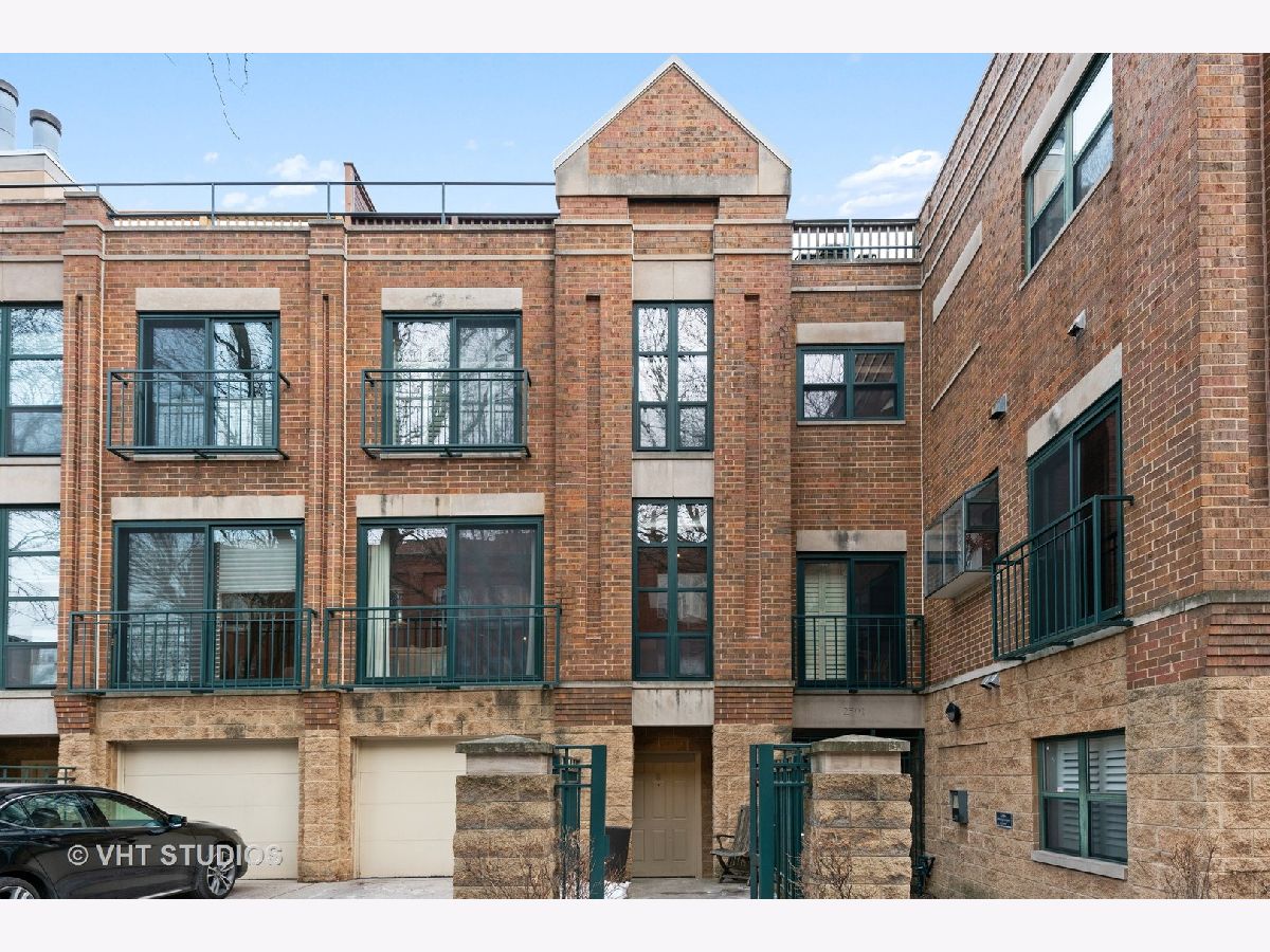 Townhomes & Condos Sold Piano Factory Lofts Chicago Illinois, 2501 Wayne
