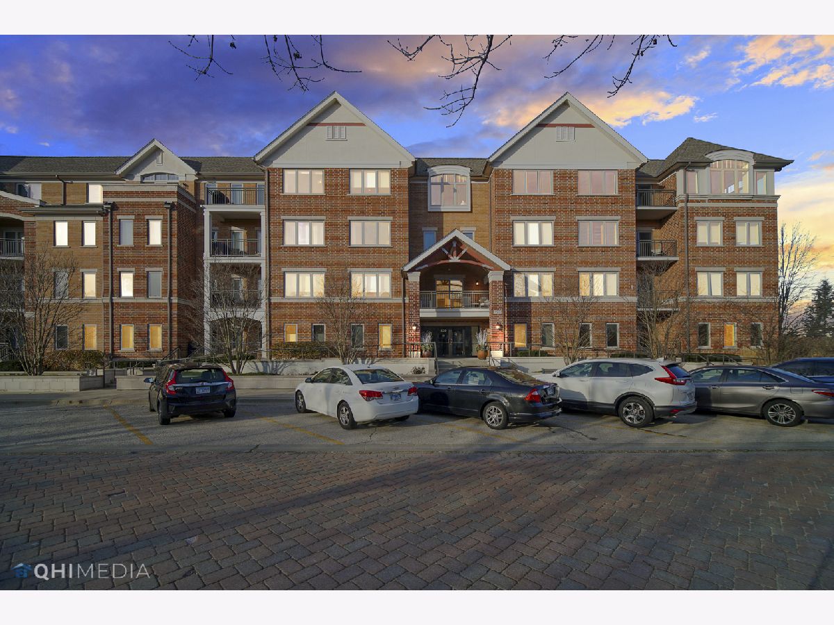 Condominiums Sold Lincolnshire Place Lincolnshire Illinois, 400 Village Green