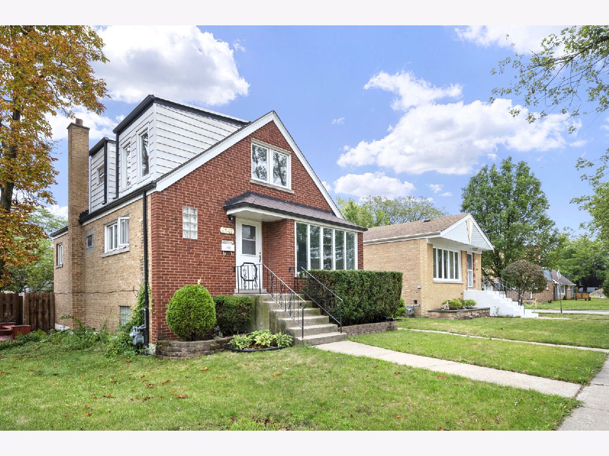 Homes & Condominiums Sold Lyons Lyons Illinois, 4147 Gage