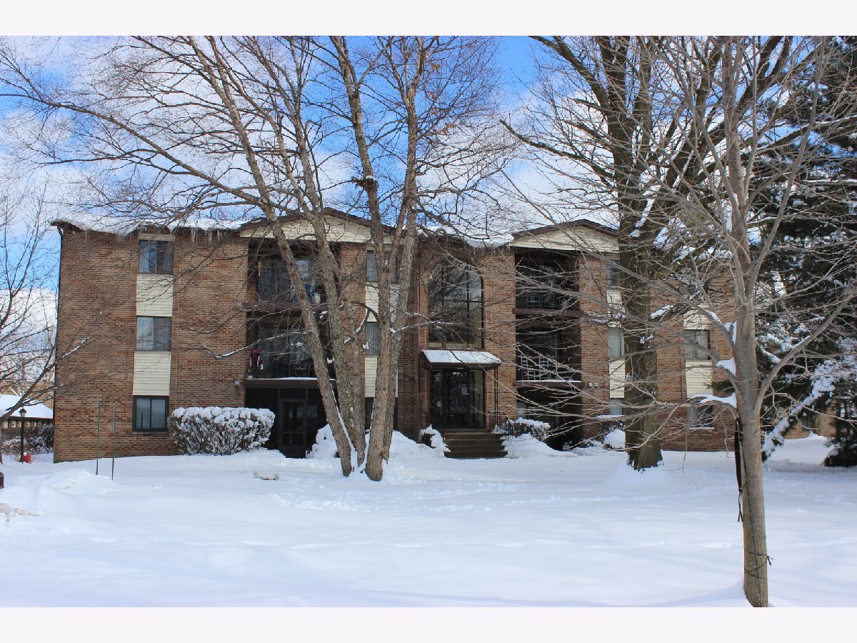 Condominiums Sold Apple Ii Crestwood Illinois, 13426 Circle