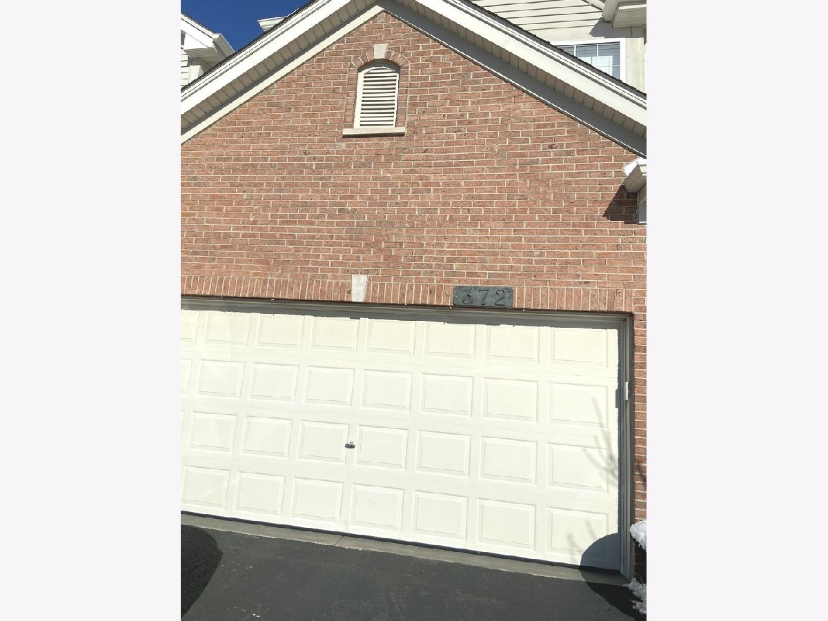 Townhomes Sold Westfield Square Glendale Heights Illinois, 372 Windsong