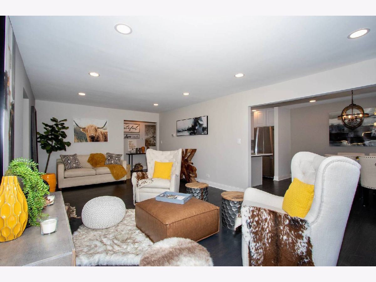 Condominiums Sold Arbor 40 Oakbrook Terrace Illinois, 1S095 Spring