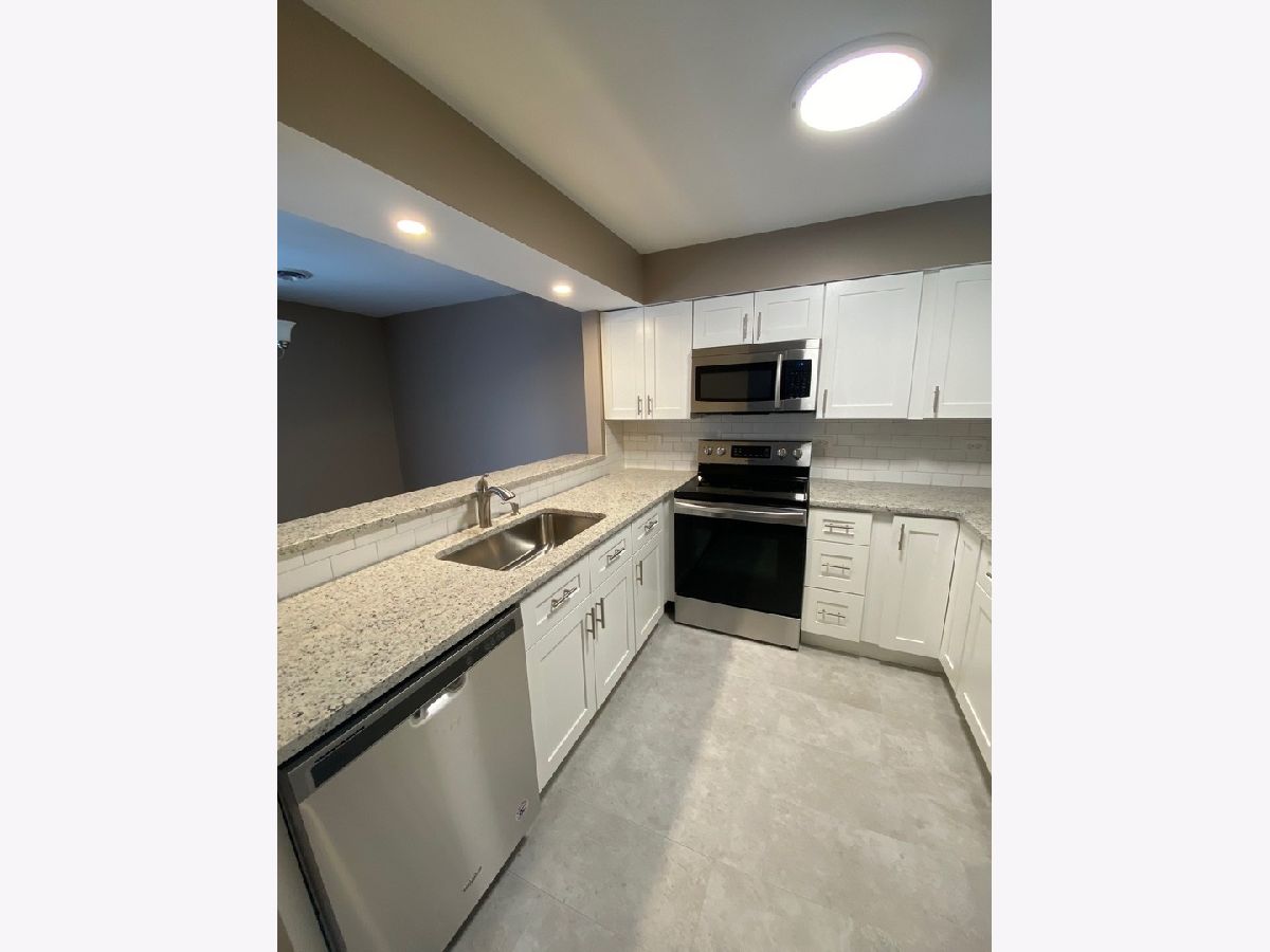 Condominiums Sold Court Of Shorewood Vernon Hills Illinois, 260 Court Of Shorewood