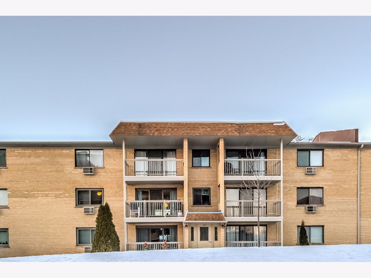 Condominiums Sold Smith Street Condos Palatine Illinois, 247 Smith