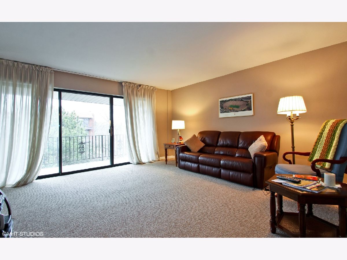 Condominiums Rented Spanish Courts Highland Park Illinois, 2046 St Johns