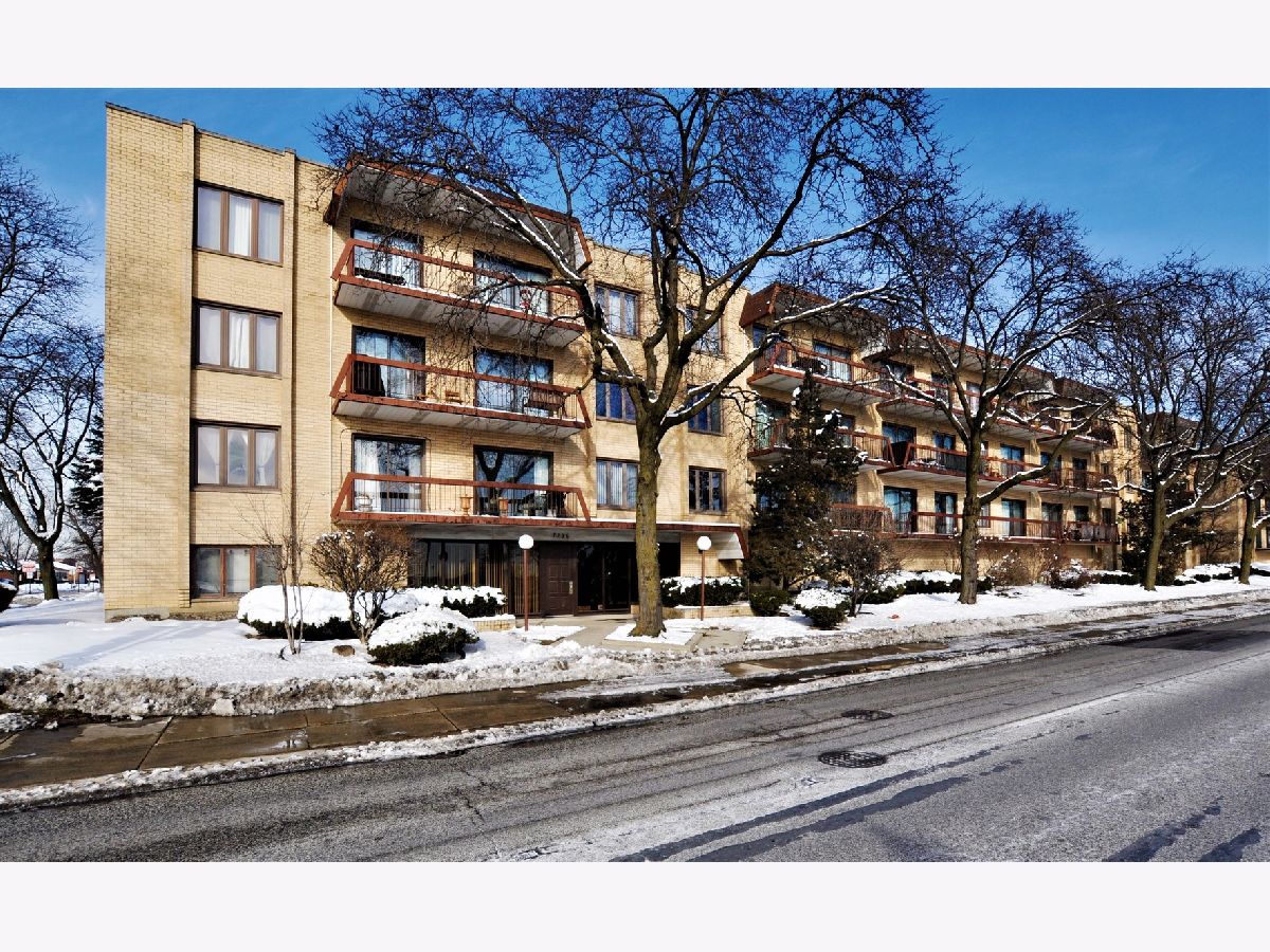 Condominiums Sold Twin Manors Morton Grove Illinois, 7730 Dempster