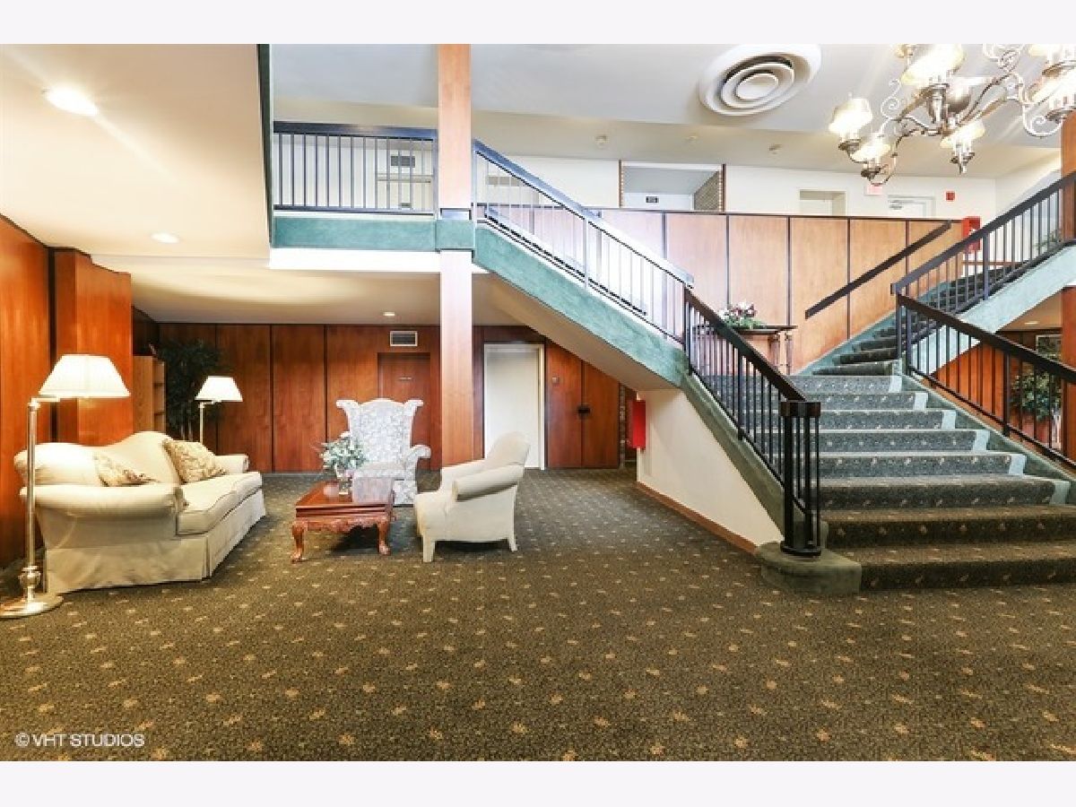 Condominiums Sold Forest Villa Condominium Countryside Illinois, 6700 Brainard