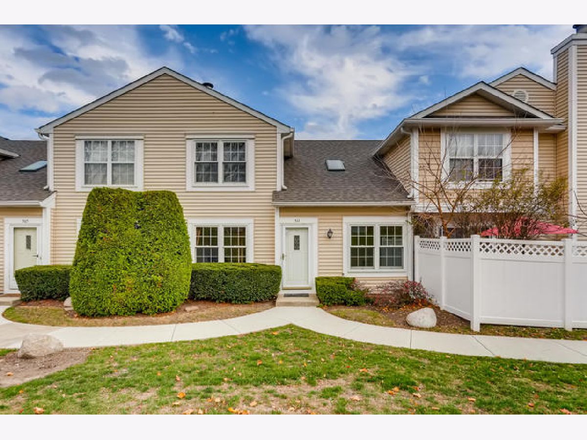 Townhomes & Condos Rented Le Parc Buffalo Grove Illinois, 511 Le Parc