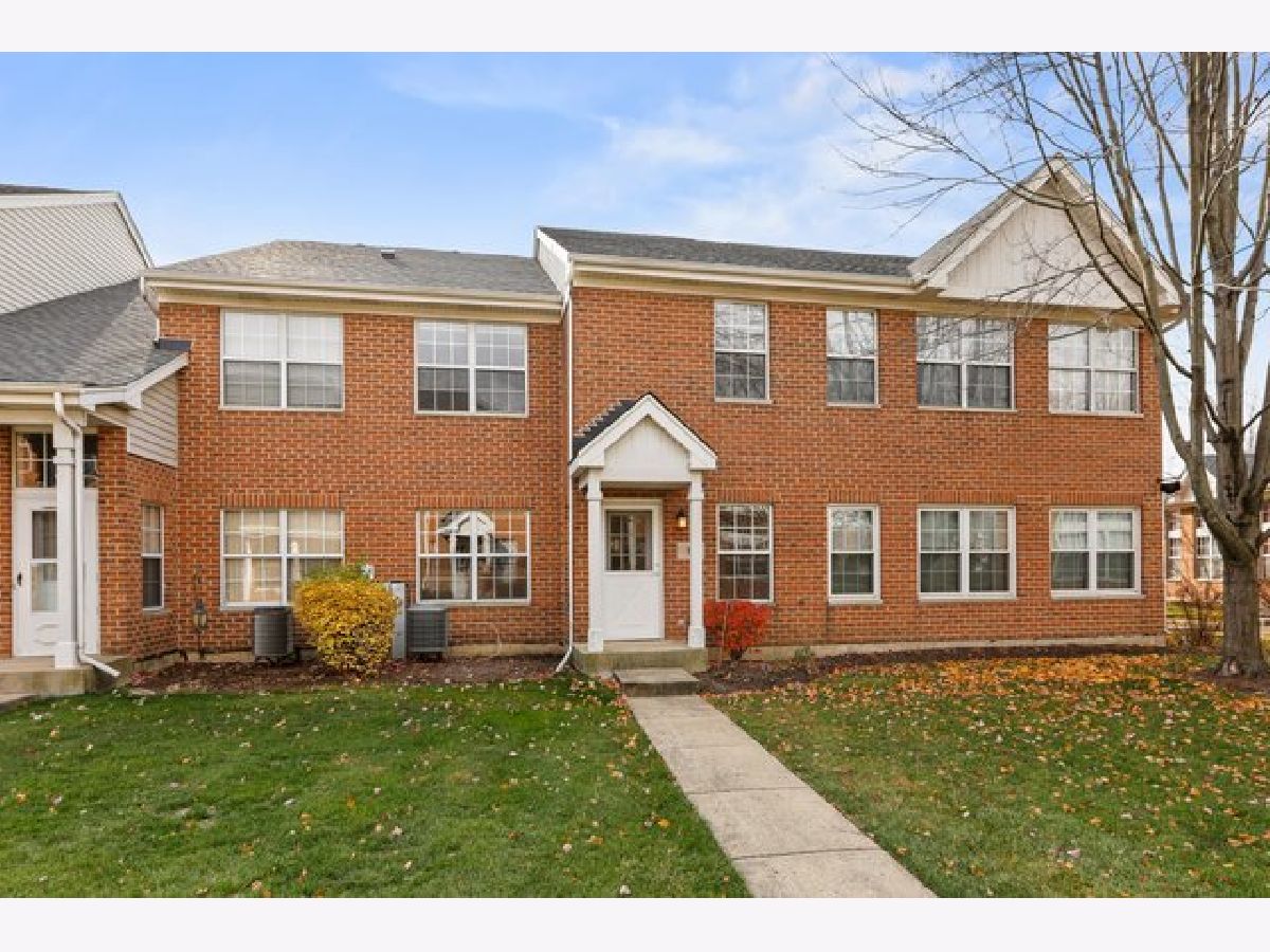 Townhomes Sold Astoria Place Elmhurst Illinois, 9 Donald