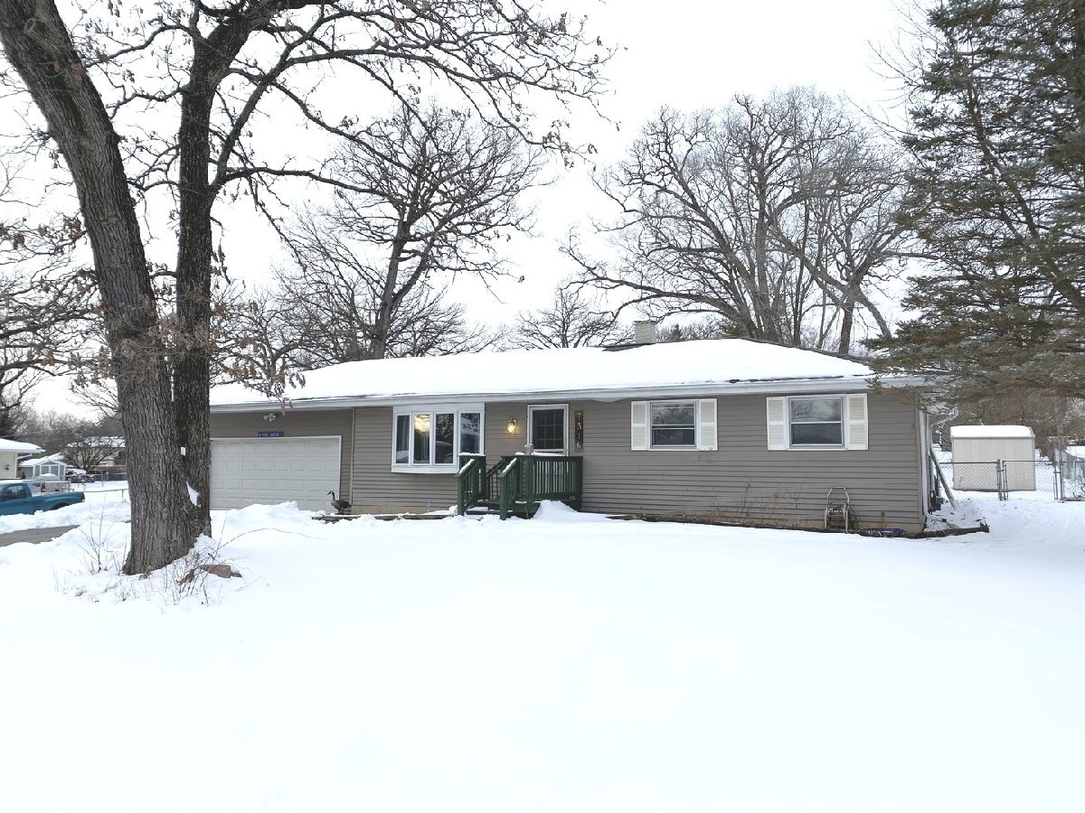 Homes Sold Oakwood Shores Wonder Lake Illinois, 7316 Wooded Shore