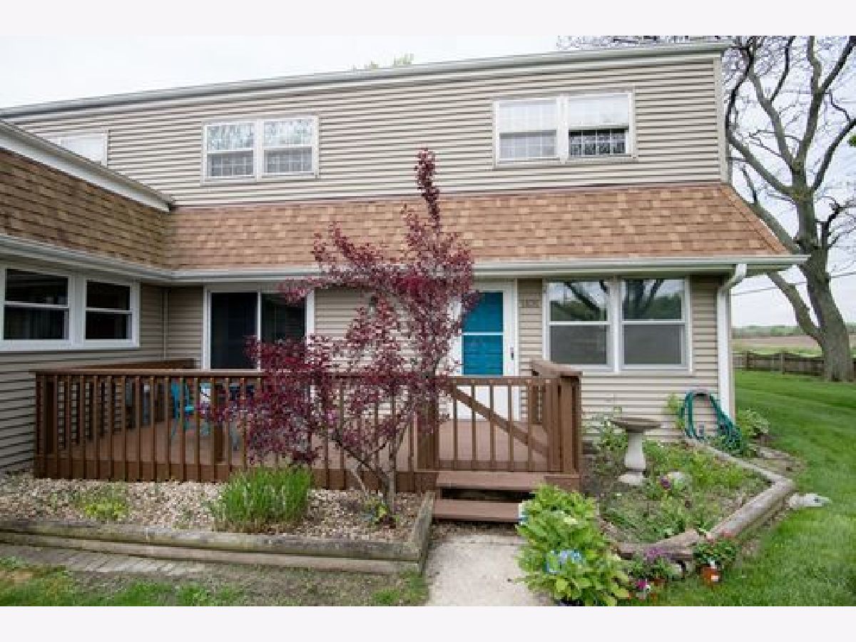 Condos & Townhomes Sold Stonehedge Sycamore Illinois, 1408 Stonehenge