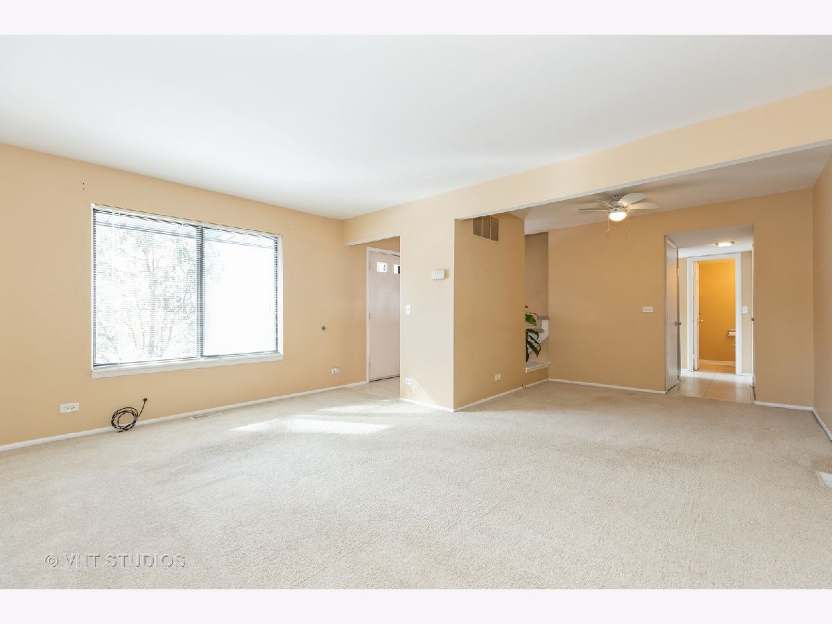 Village Square Downers Grove IL, Townhomes & Condos For Sale & For Rent