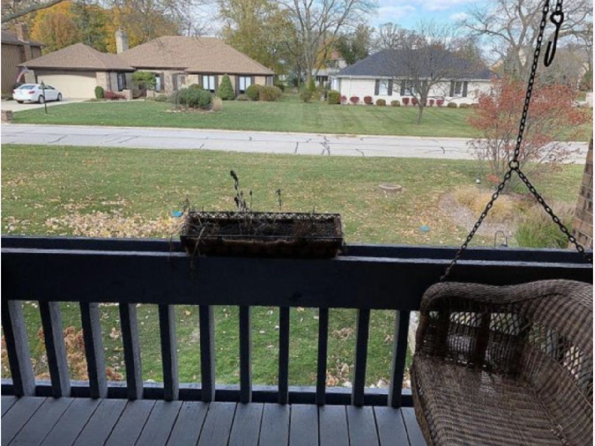 Condos & Townhomes Sold Old Oak Condominiums Darien Illinois, 1605 Old Oak