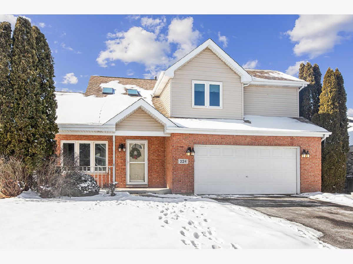 Homes Sold Mach's Crystal Pointe Steger Illinois, 224 Crystal