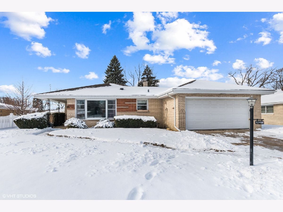 Homes Sold Austin View Palos Heights Illinois, 12466 Meade